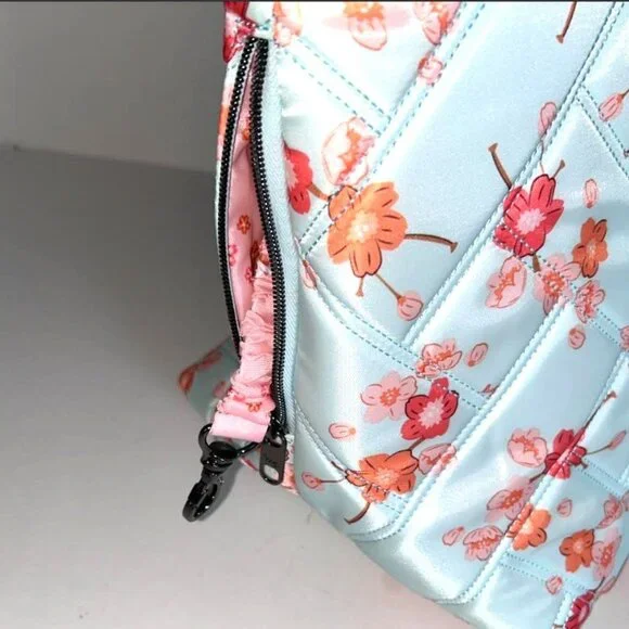 Lug Expandable Carry-All Tote Bag-Ferry SE XL Sakura Blossom - Picture 12 of 15